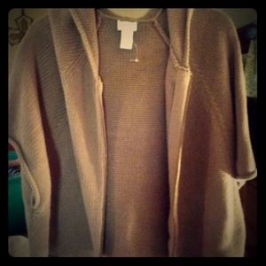 zip up sweater/poncho size 2 fits a large